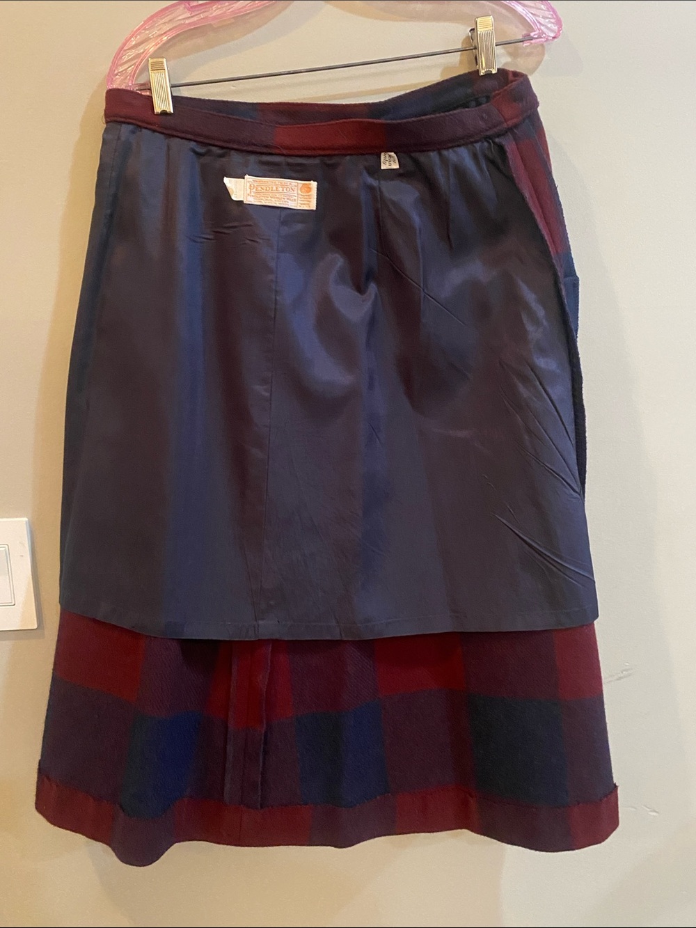 Pendleton Maroon and Navy Plaid A-Line Skirt Wool VGUC VTG 16 - Picture 12 of 13